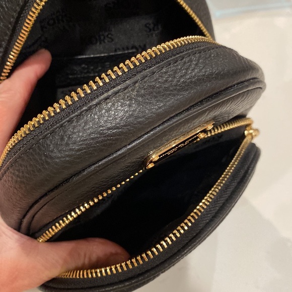 Michael KORS XS Black Leather Backpack - Picture 9 of 12